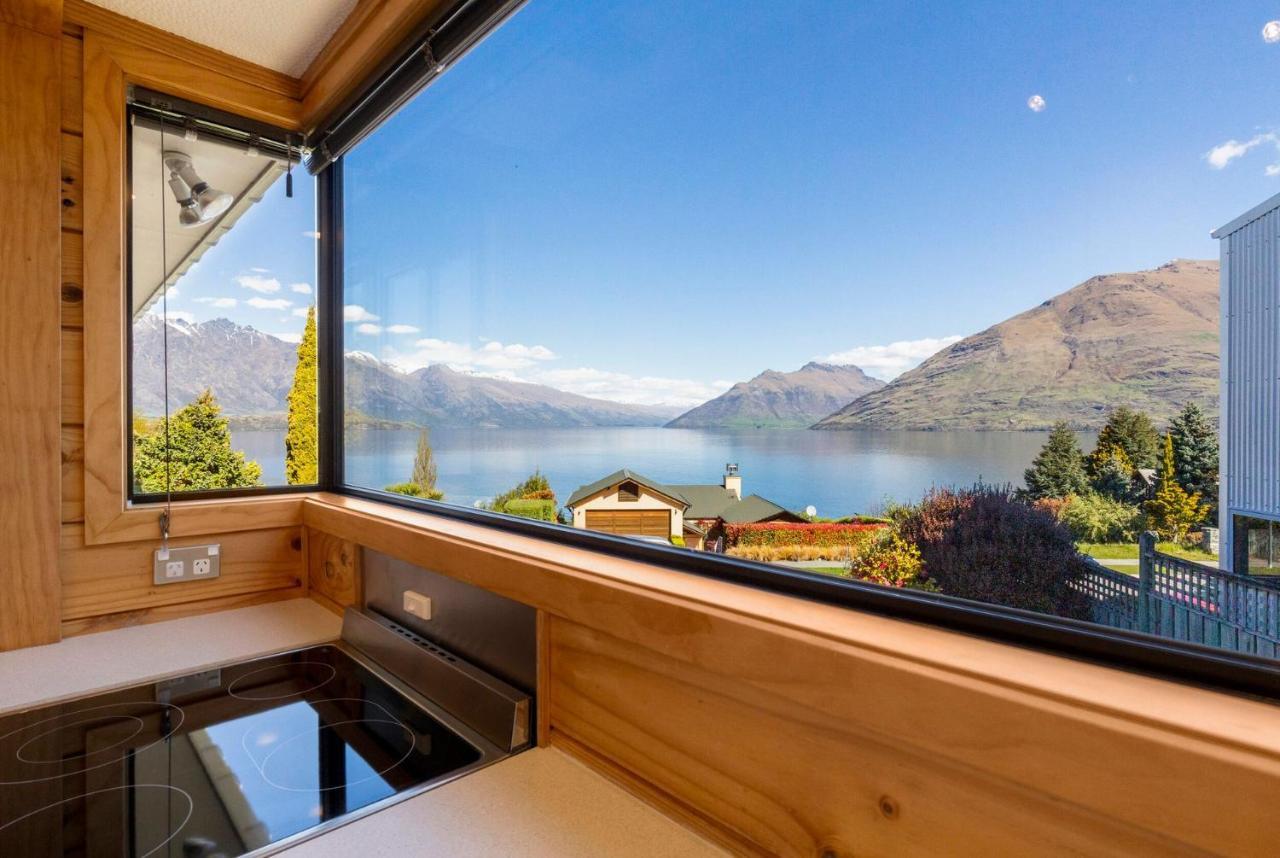 Tranquil Heights Villa Queenstown Bagian luar foto