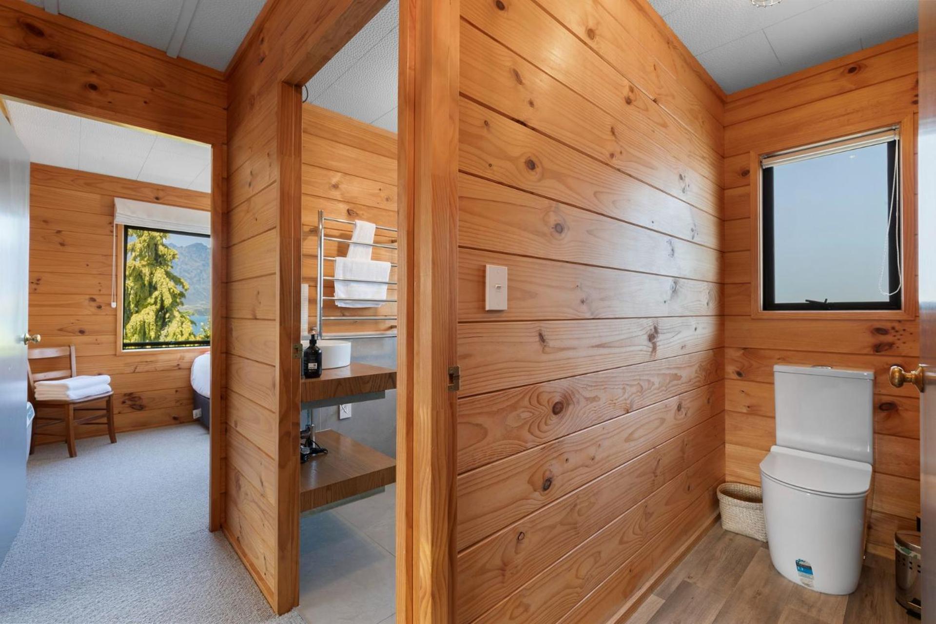 Tranquil Heights Villa Queenstown Bagian luar foto