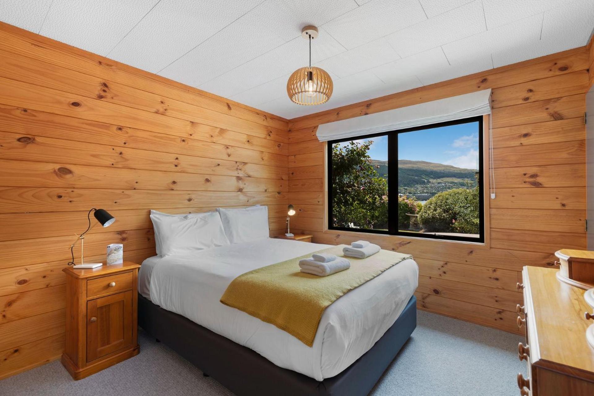 Tranquil Heights Villa Queenstown Bagian luar foto